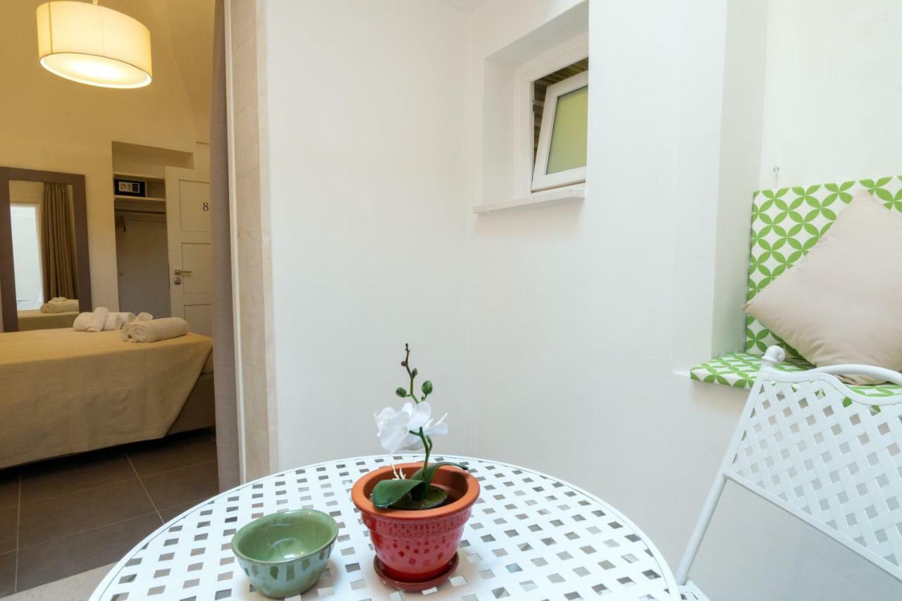 Le Stanze Del Duomo Bed & Breakfast Лече Екстериор снимка