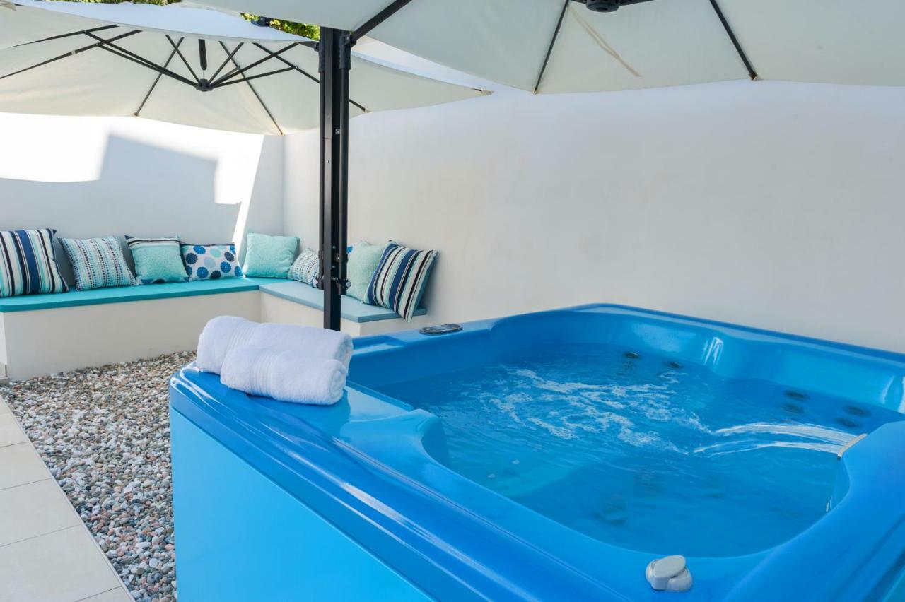 Le Stanze Del Duomo Bed & Breakfast Лече Екстериор снимка